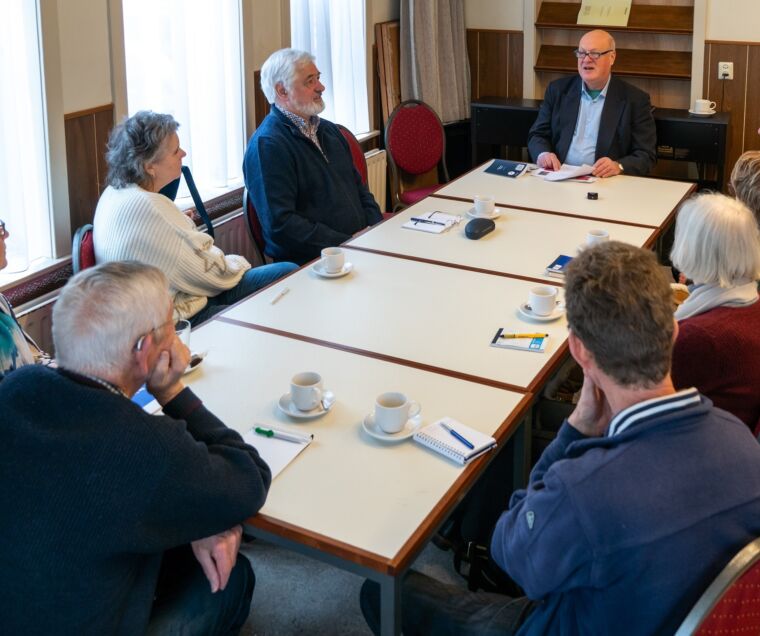 Tussenbeide 2025 Bezoekwerk beweging van hoop 1 lore